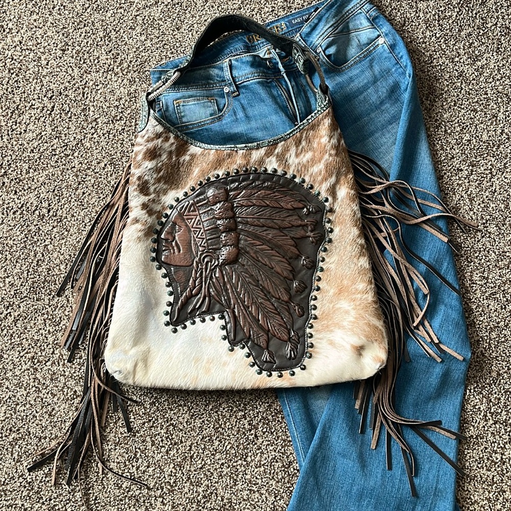 Raviani Chief Handbag. Beautiful!
